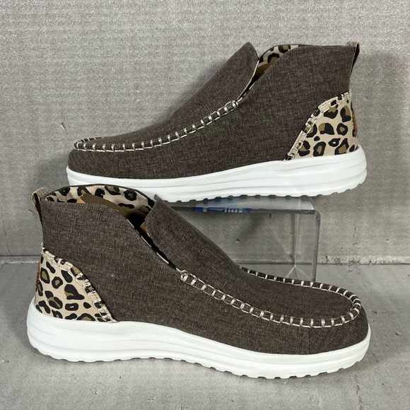 Hey Dude NEW Women's Denny Crafted Leopard Slip-on Boots SZ 10 - Picture 2 of 9